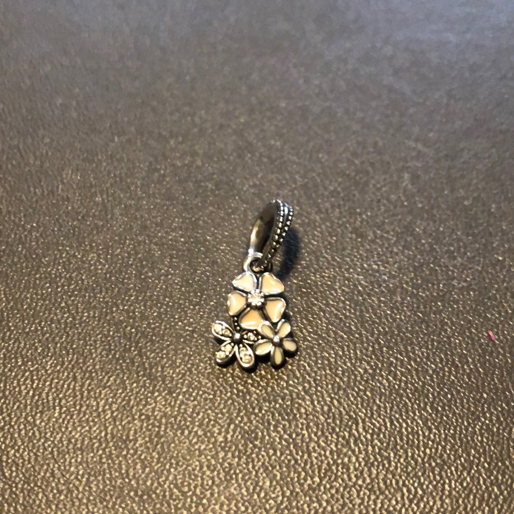 Pandora Poetic Blooms Dangle Charm